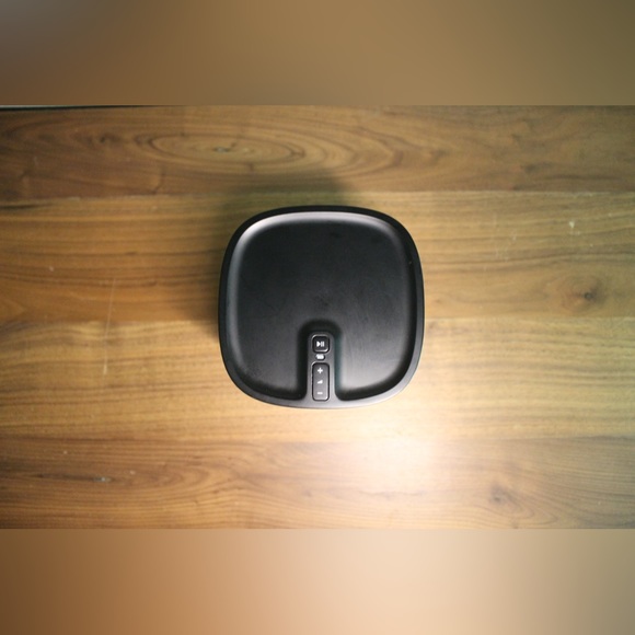 Sonia PLAY:1 Compact Wireless Smart Speaker - Picture 3 of 4